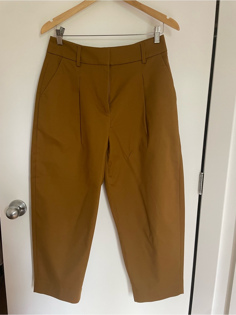 RW&CO. Mid-Rise Trousers